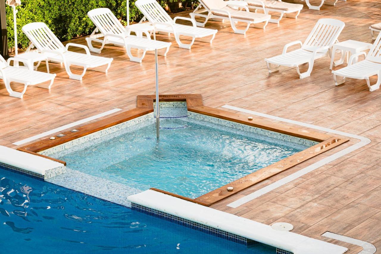 Hotel Gran Sol Sant Antoni de Portmany Екстериор снимка