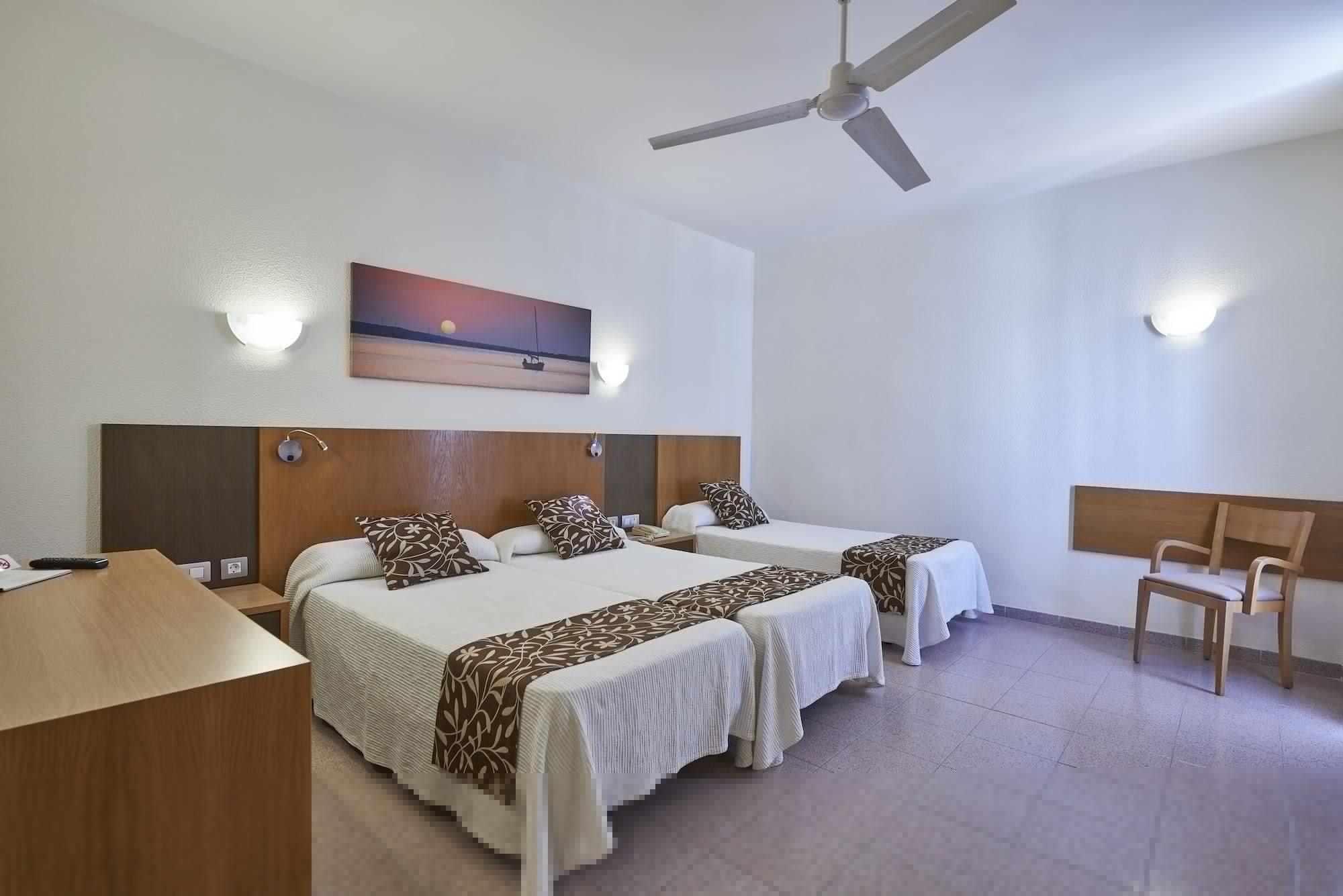 Hotel Gran Sol Sant Antoni de Portmany Екстериор снимка