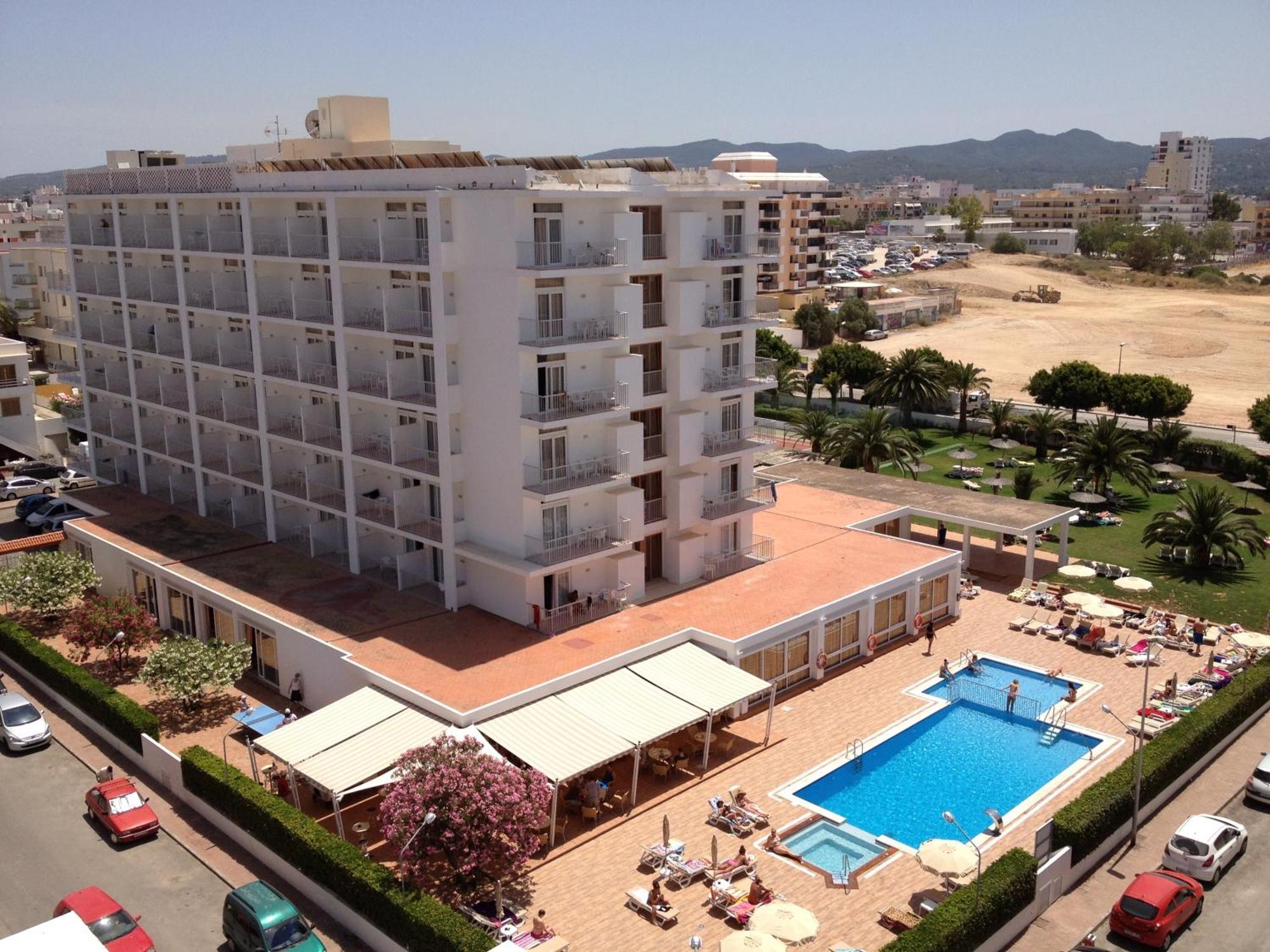 Hotel Gran Sol Sant Antoni de Portmany Екстериор снимка