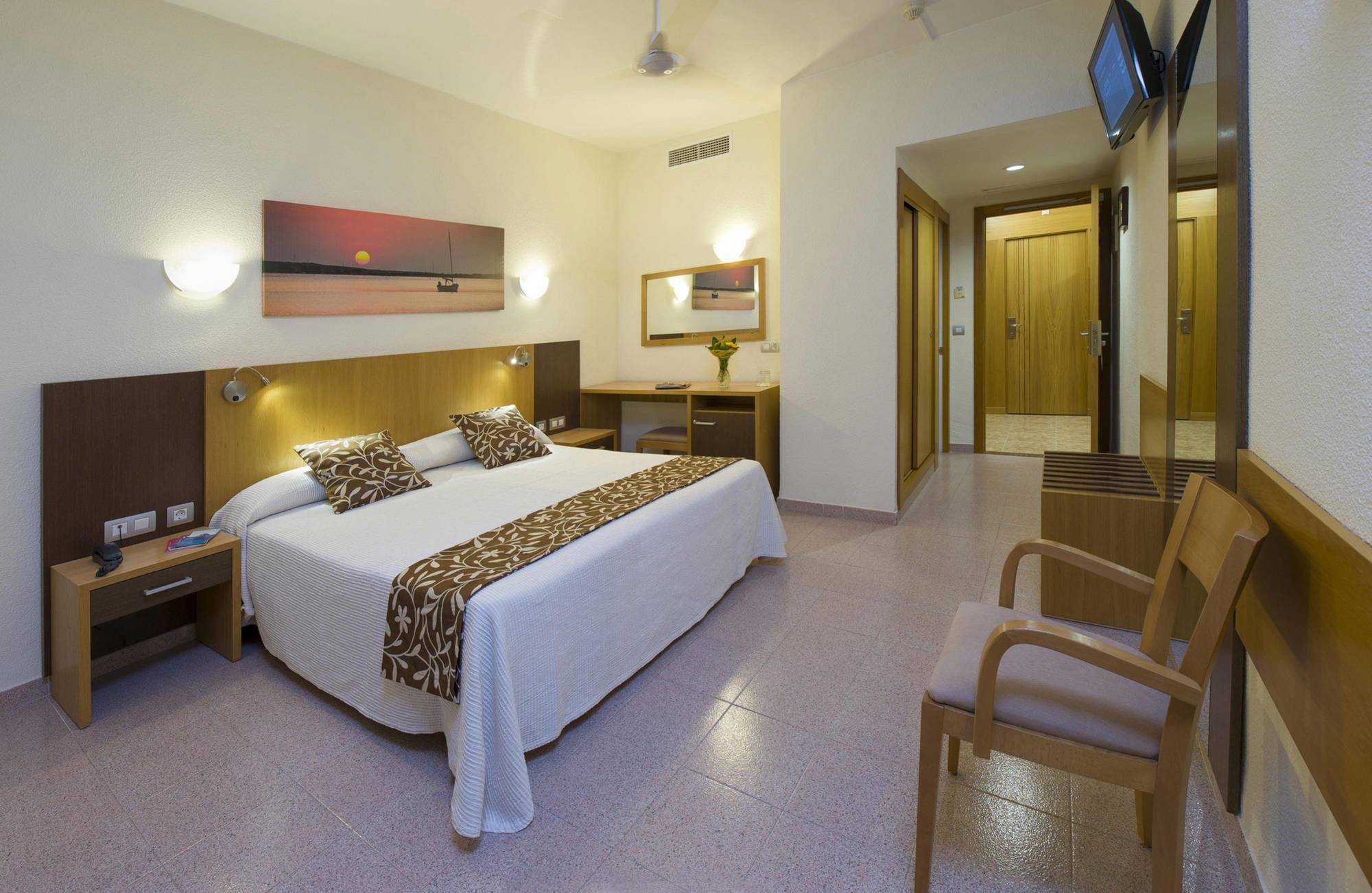 Hotel Gran Sol Sant Antoni de Portmany Екстериор снимка